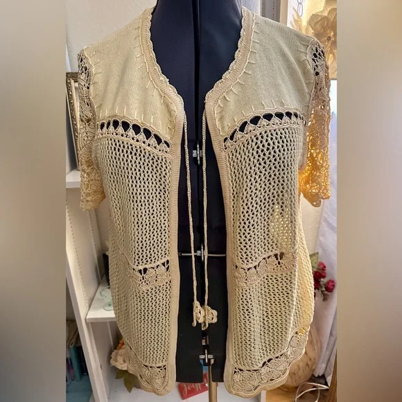 Storybook Knits Butter Yellow Open Weave Delicate Crochet Whimsical Oversized S - Picture 6 of 11